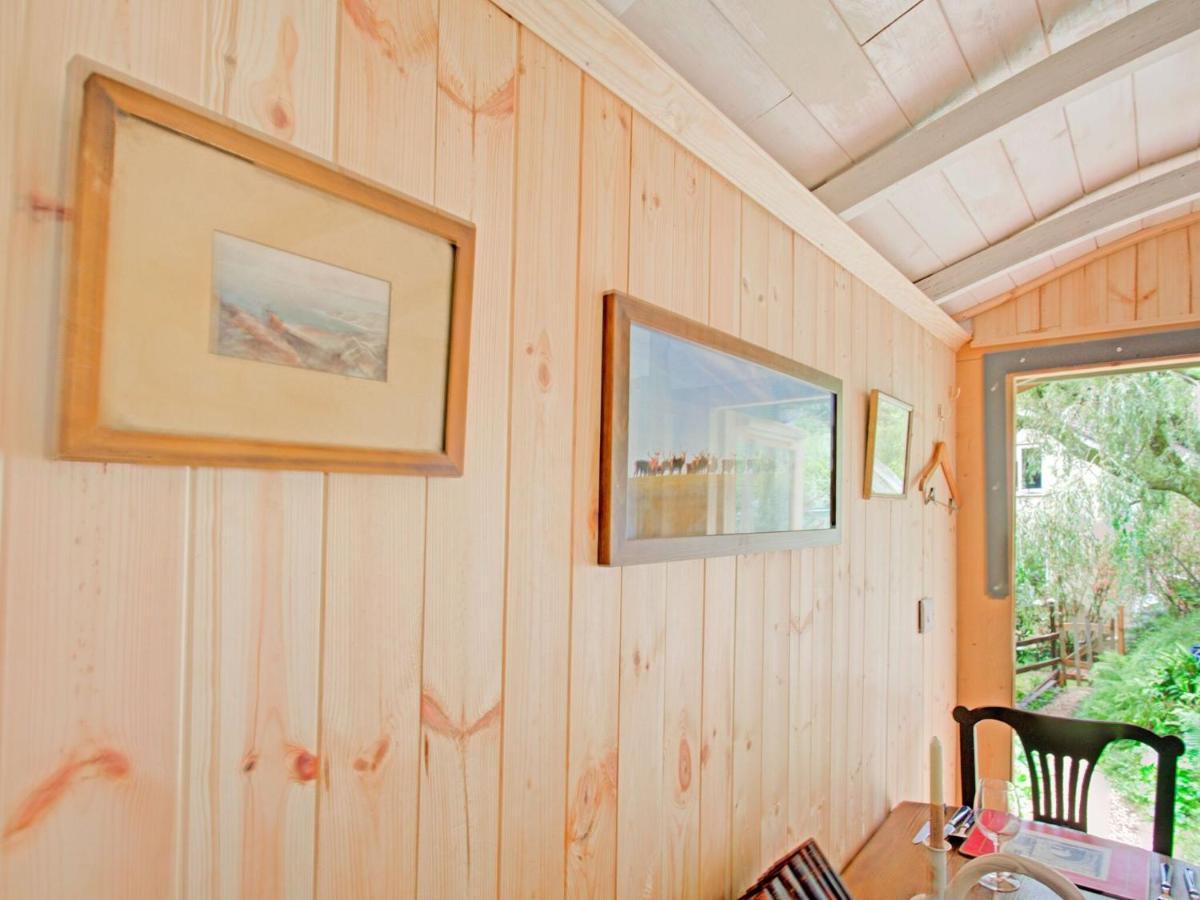 Hill View Holiday Home With Garden 톤턴 외부 사진